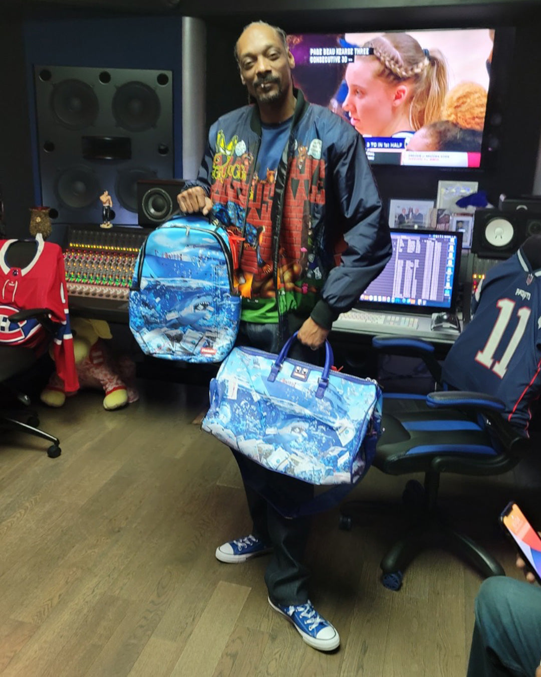 THE SHARK PARTY BACKPACK (DLXV)